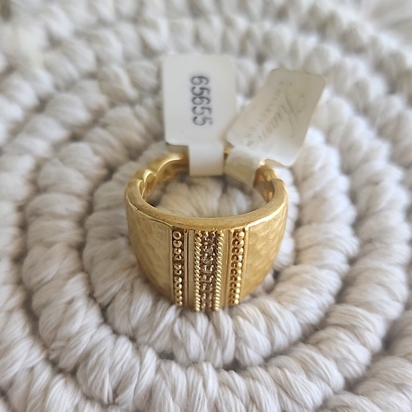 Gold Handmade Ring Size 7 - Kiam Collection exclusive - Picture 1 of 4